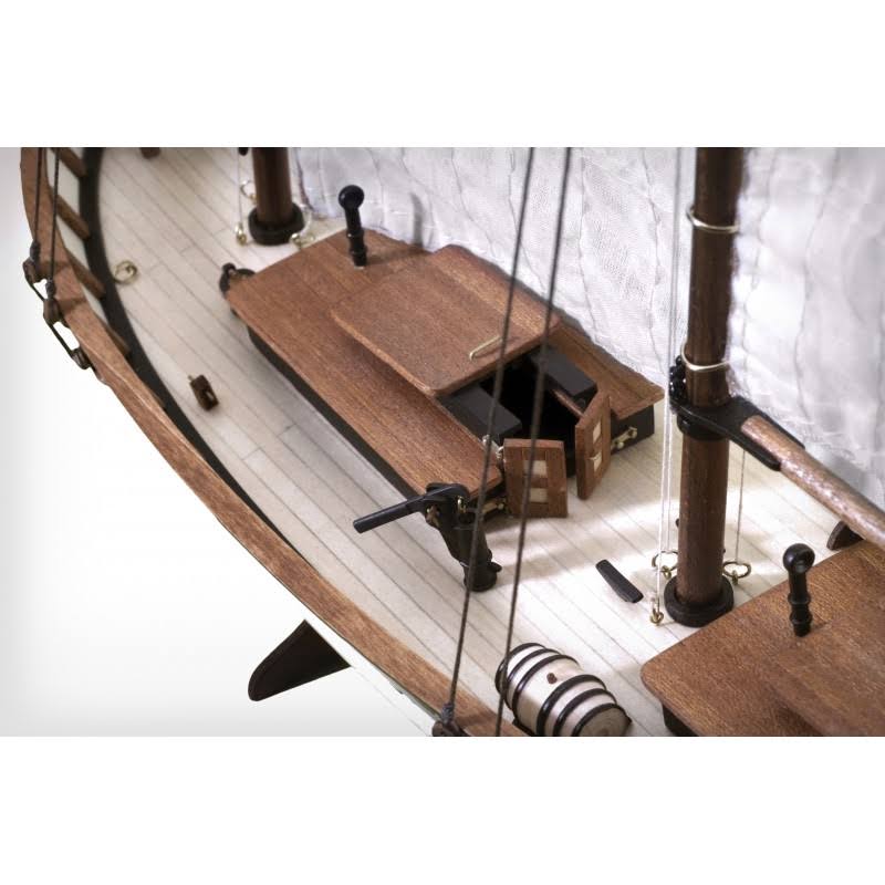 1/50 Swift Easy Build Sewn Sails M6028