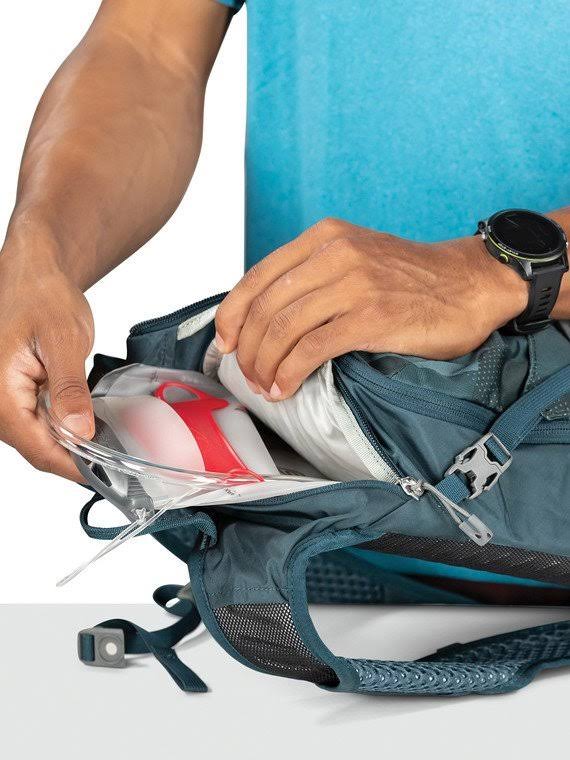 Molten Red 8 Hydration Pack Z890386