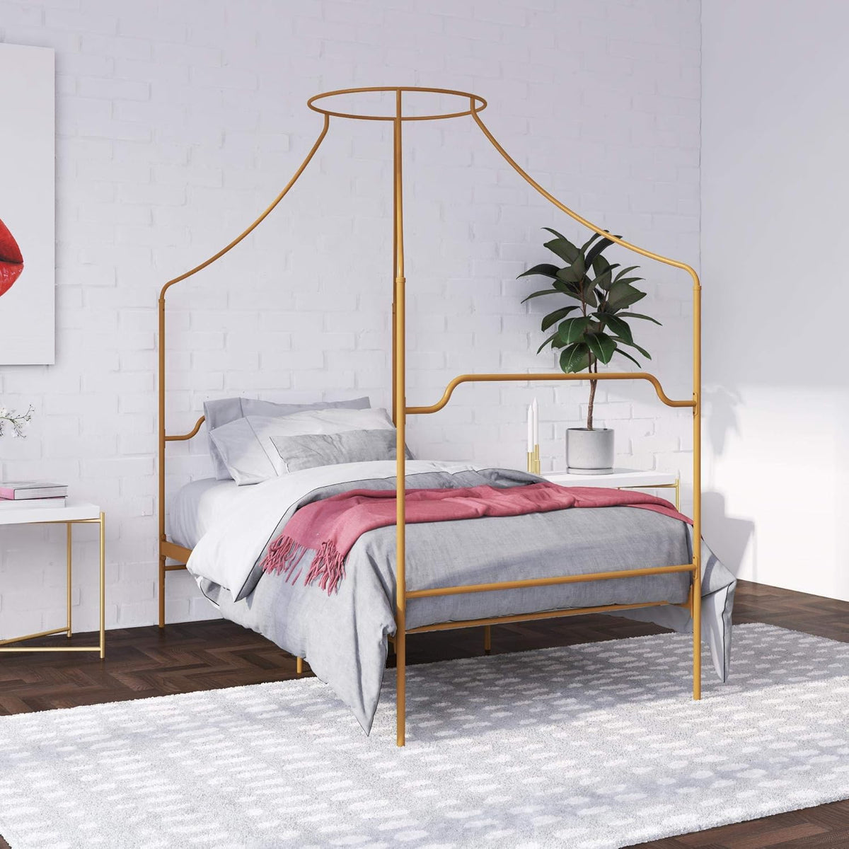 Full Size Gold Metal Canopy Bed H764682