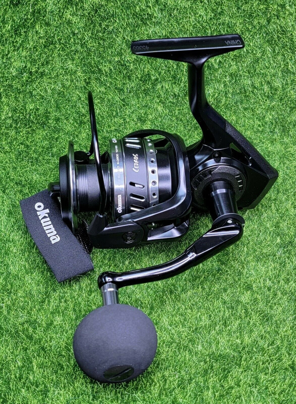 Cedros 10000 5.4:1 Left/Right Hand Fishing Spinning Reel O77163