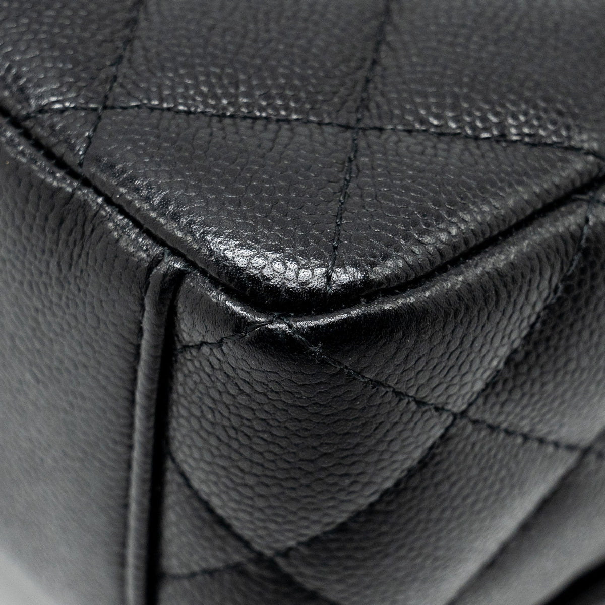 24P MINI BACKPACK/CROSSBODY BAG CAVIAR BLACK SHW (MICROCHIP)