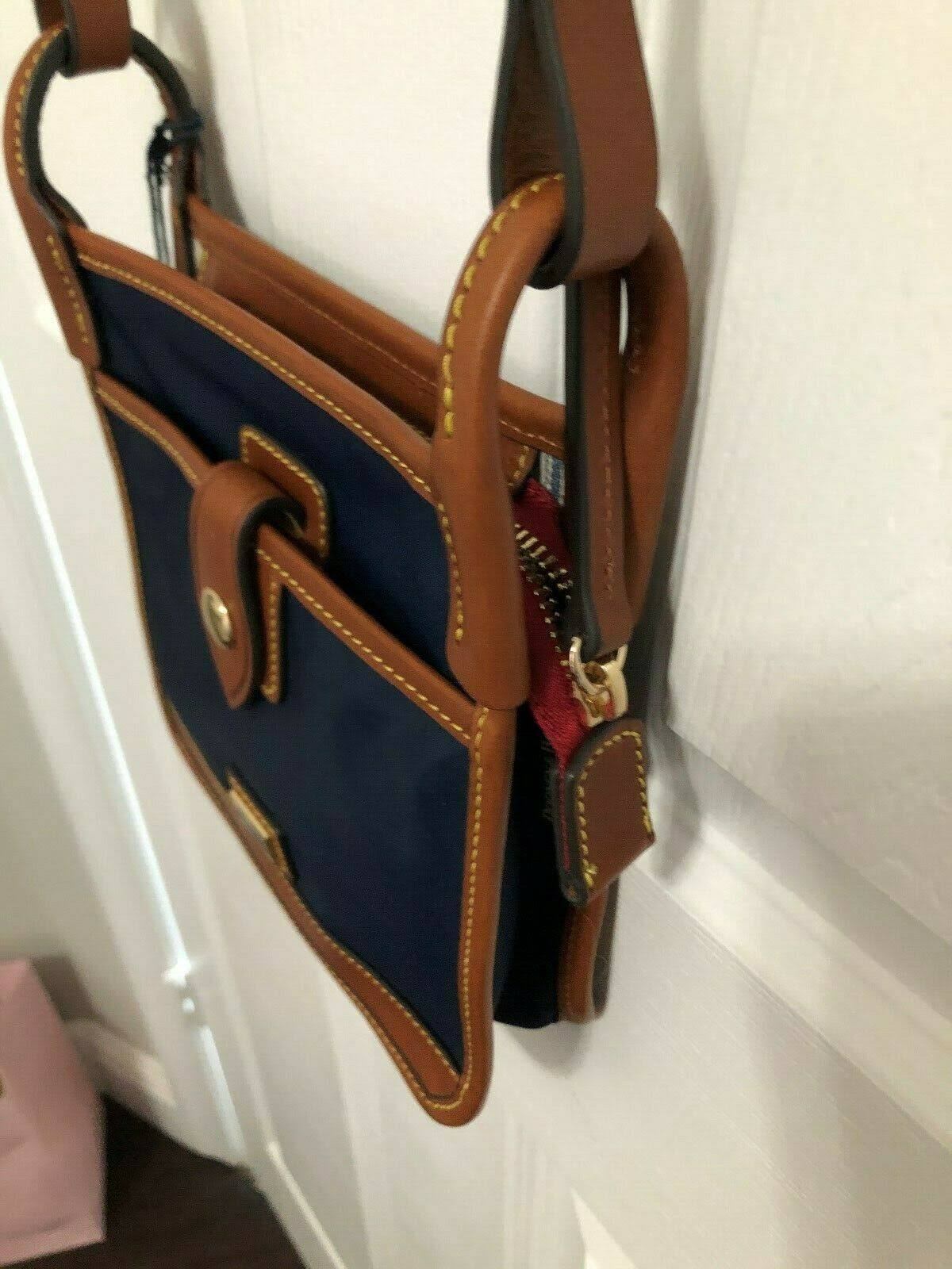 Red/Gold Nylon Crossbody Bag Z328