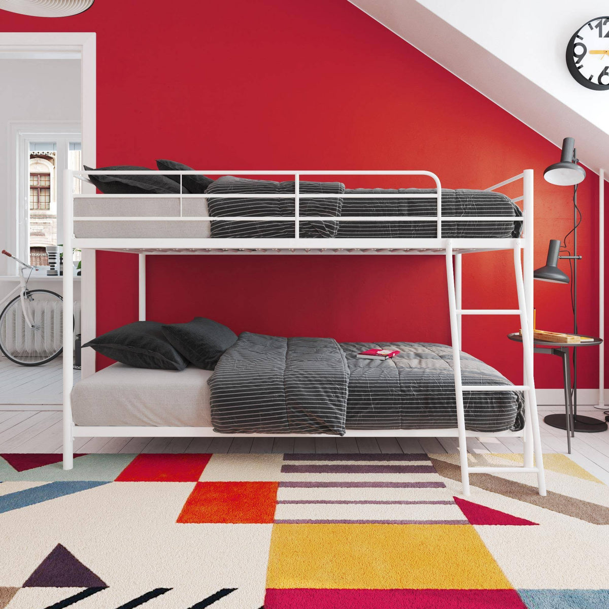 White Metal Twin Over Twin Bunk Bed U816