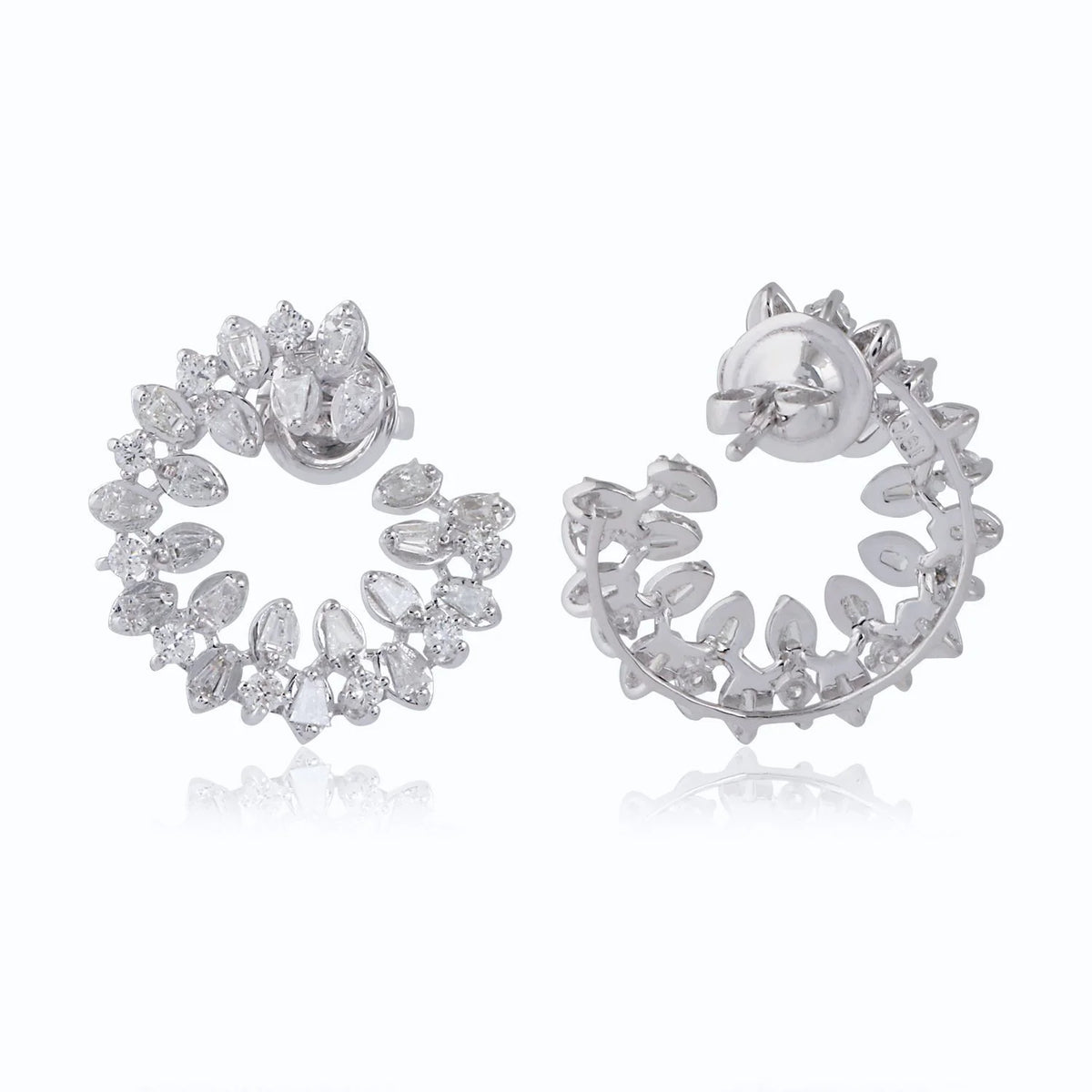 18K White Gold Baguette Diamond Stud Earrings R506234
