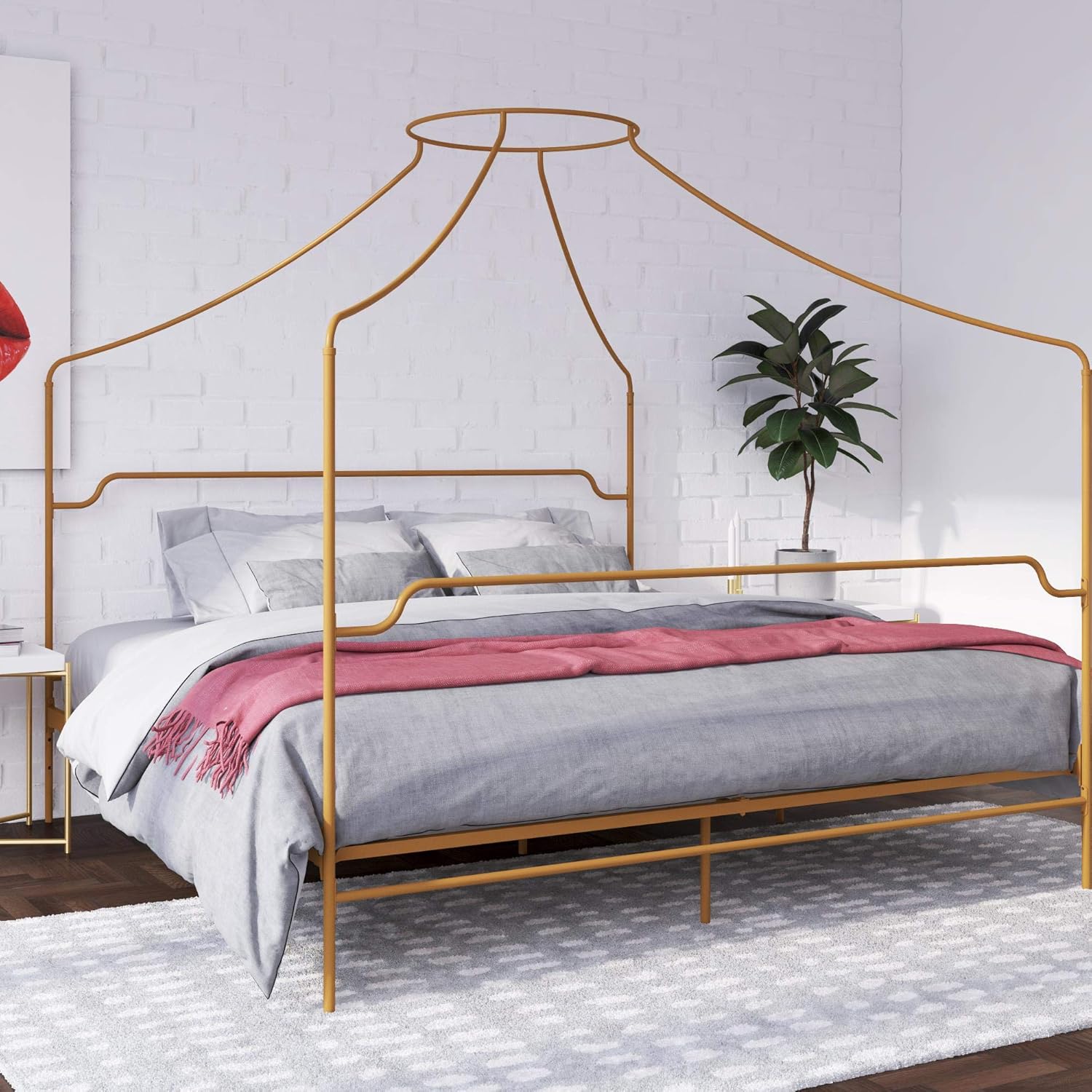 Full Size Gold Metal Canopy Bed H764682